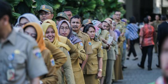 Kelebihan Seorang PNS