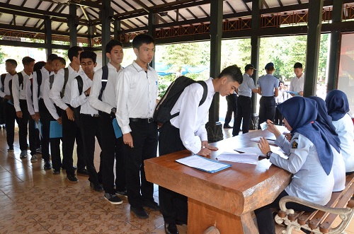 syarat masuk sekolah kedinasan