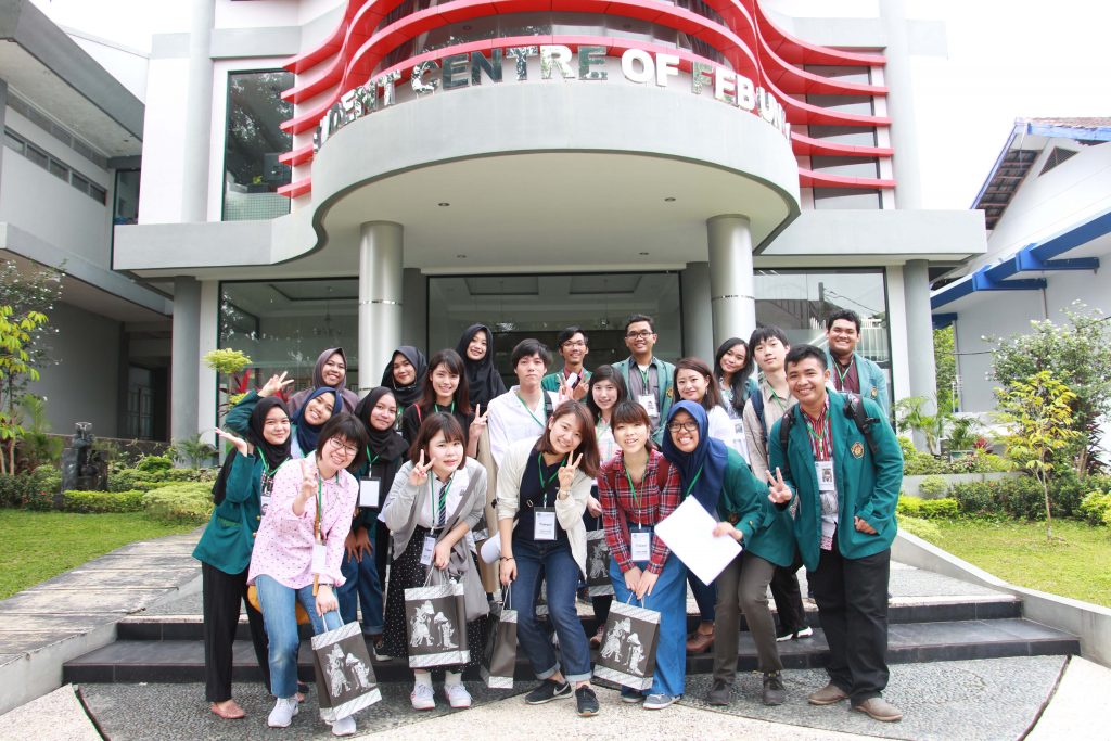 kelas internasional unila