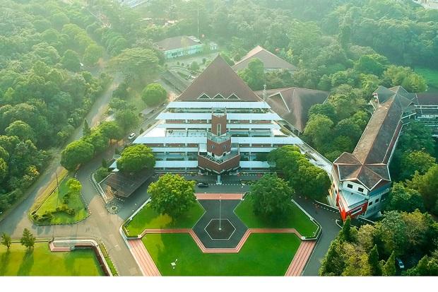 kampus di bogor