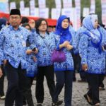 perbedaan PNS pusat dan daerah