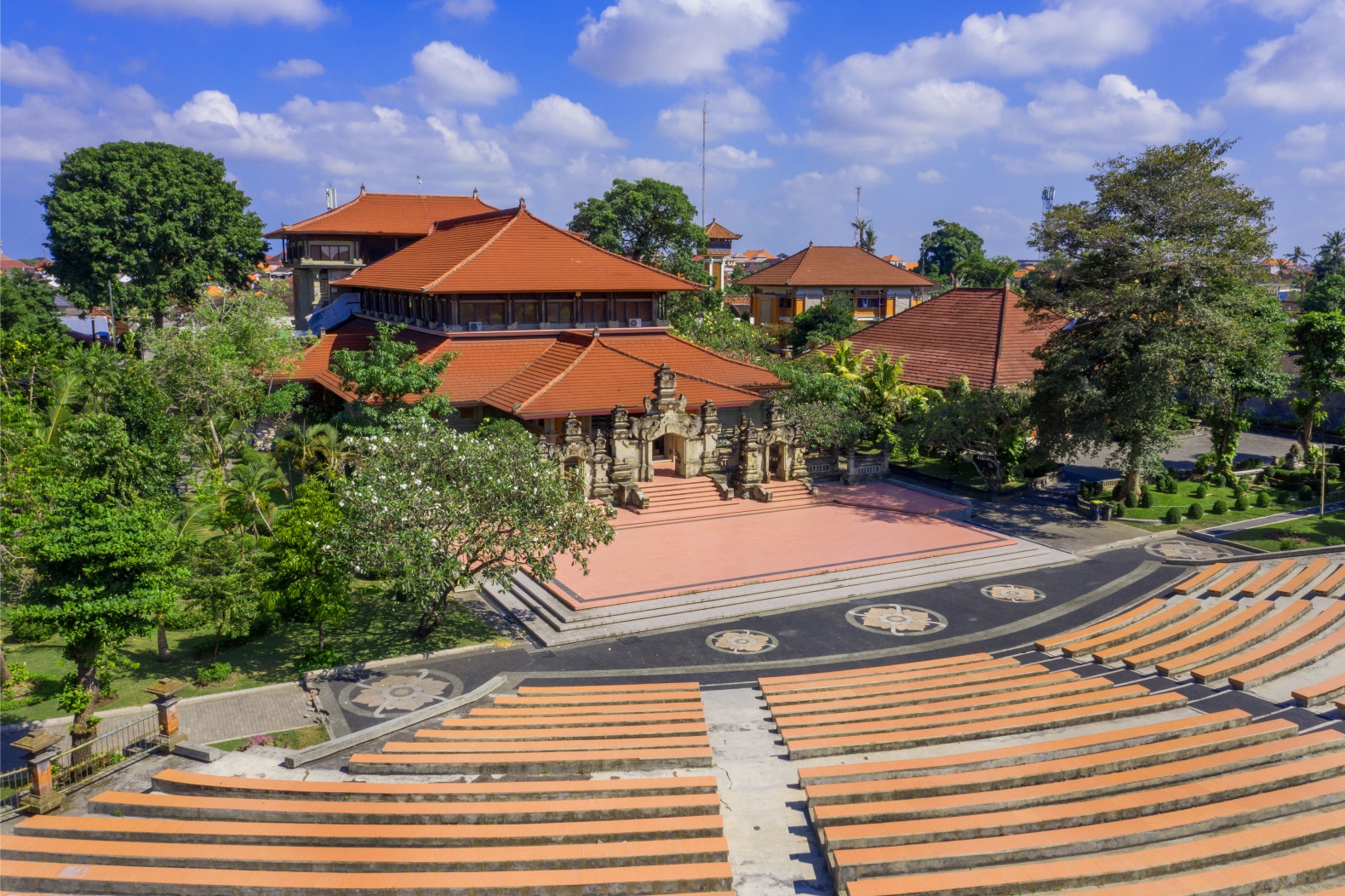 kampus ISI Denpasar