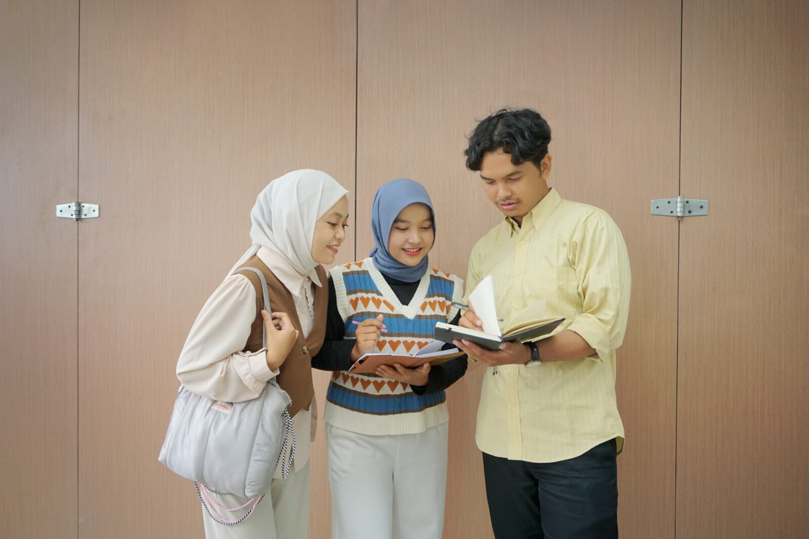 universitas negeri yang ada di Jogja