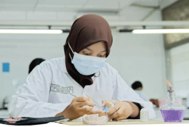 prospek kerja teknologi kesehatan gigi unair