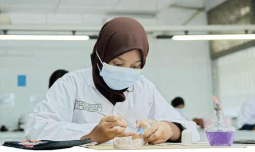 prospek kerja teknologi kesehatan gigi unair
